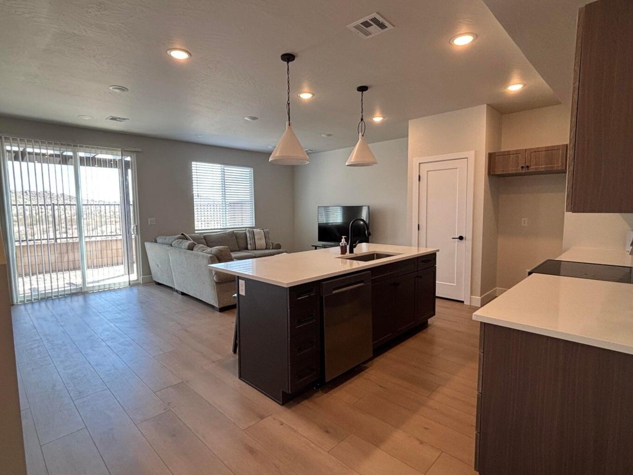 3898 E Fossil Way Washington, UT 84780 home for sale, MLS#25-266813 - Erika Rogers Photo 8