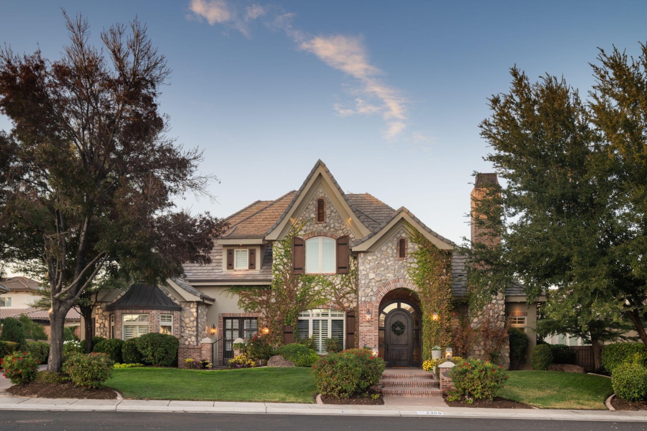 2368 Covey LN Santa Clara, UT 84765 home for sale, MLS#25-266831 - Erika Rogers Photo 7