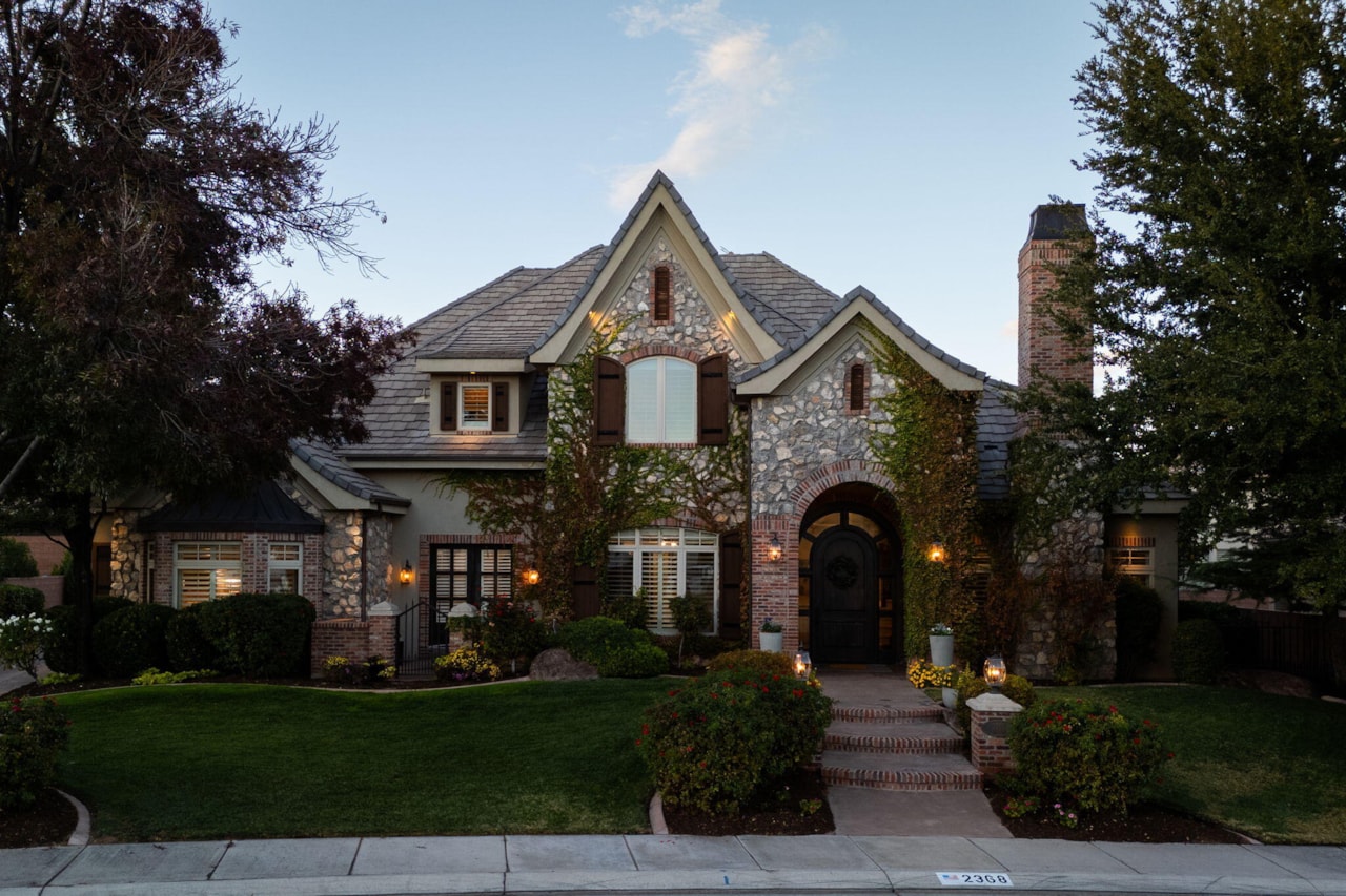 2368 Covey LN Santa Clara, UT 84765 home for sale, MLS#25-266831 - Erika Rogers Photo 11