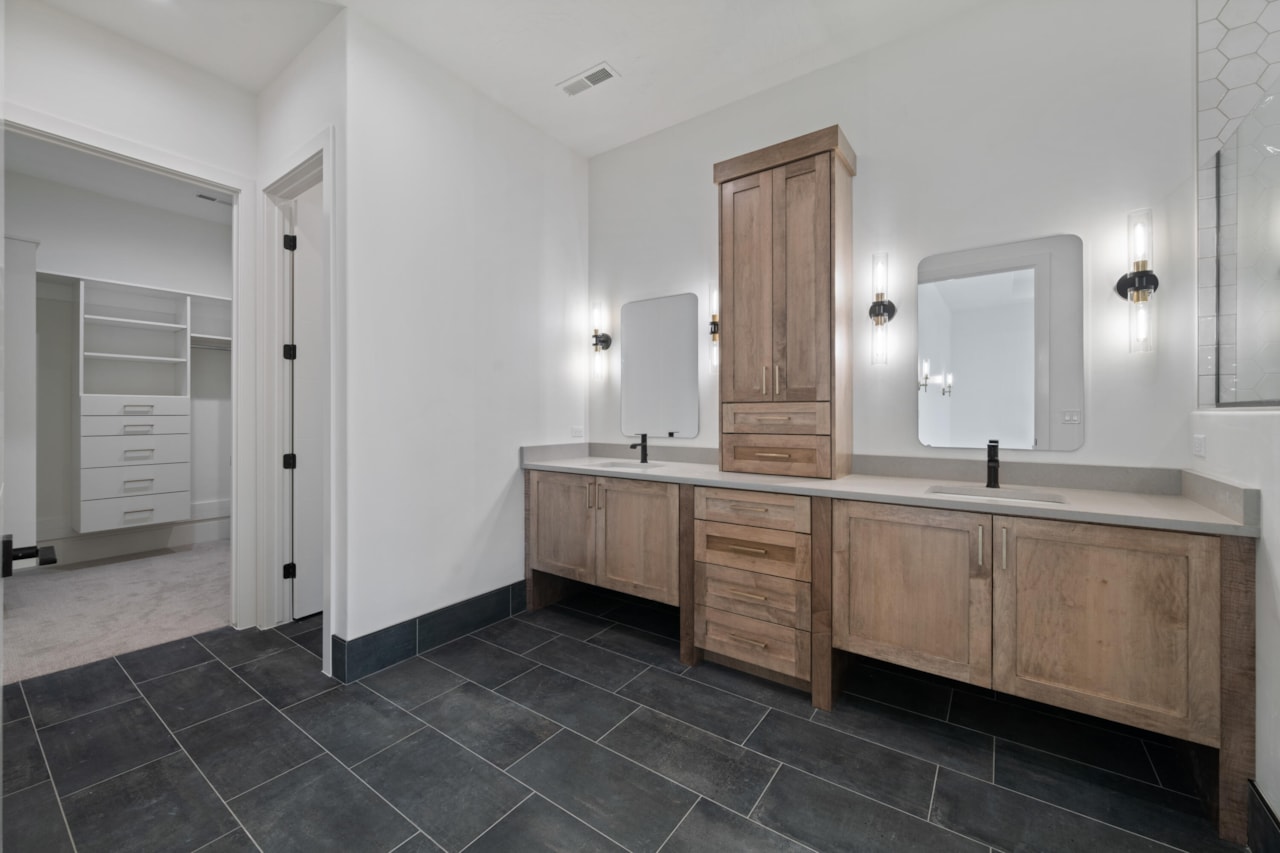 991 N Red Rock RD St George, UT 84770 home for sale, MLS#25-265771 - Erika Rogers Photo 40