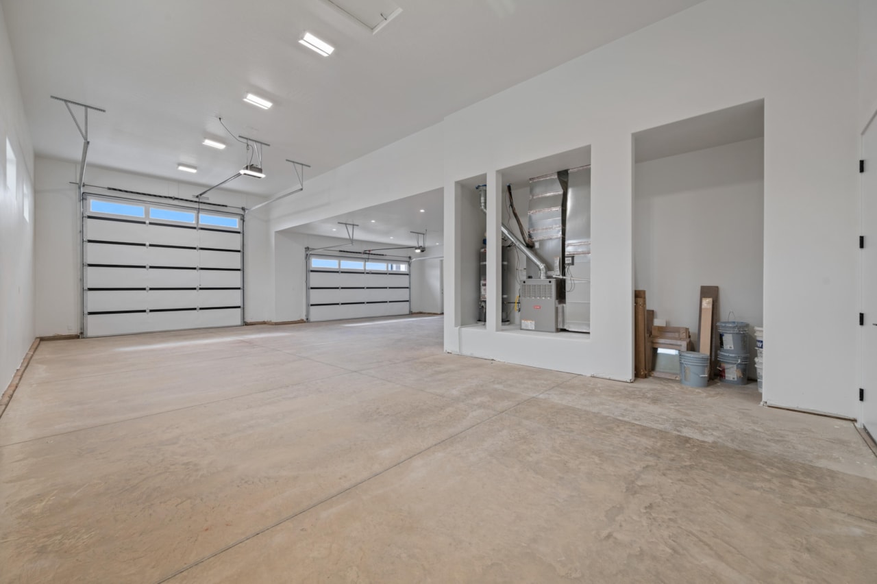 991 N Red Rock RD St George, UT 84770 home for sale, MLS#25-265771 - Erika Rogers Photo 44