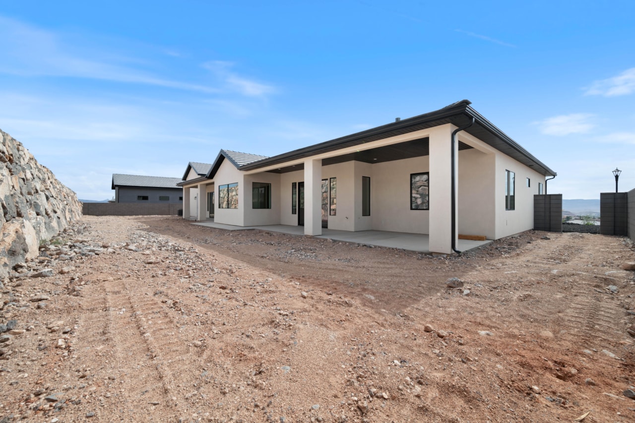 991 N Red Rock RD St George, UT 84770 home for sale, MLS#25-265771 - Erika Rogers Photo 47