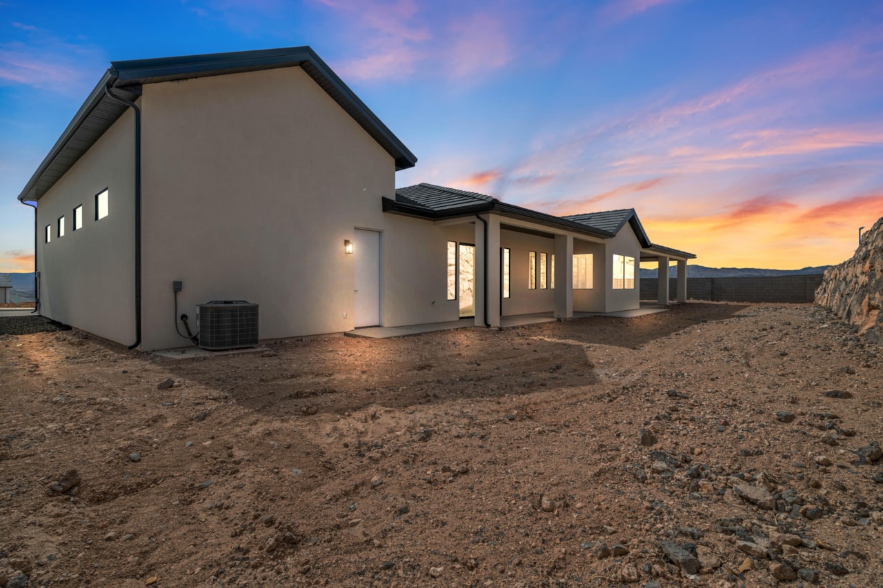 991 N Red Rock RD St George, UT 84770 home for sale, MLS#25-265771 - Erika Rogers Photo 50