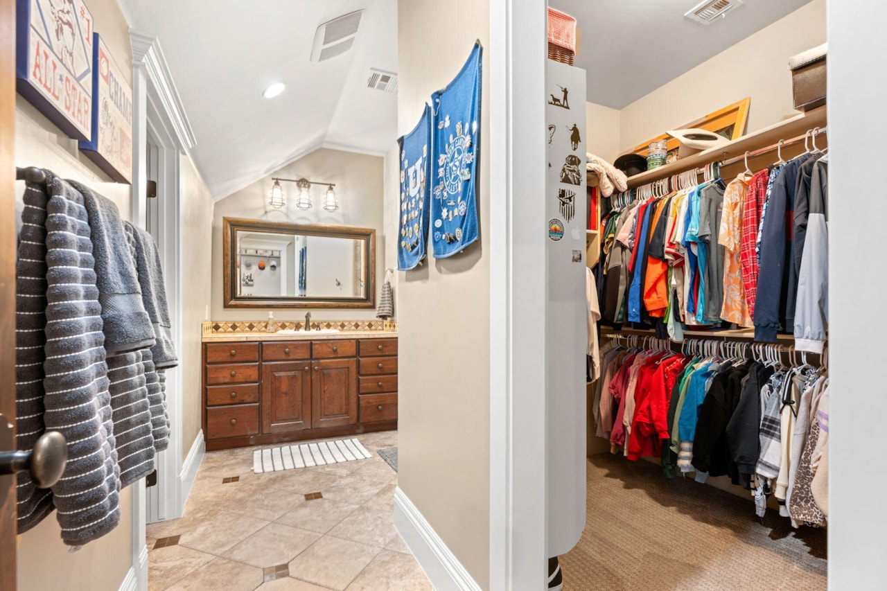 2368 Covey LN Santa Clara, UT 84765 home for sale, MLS#25-266831 - Erika Rogers Photo 42