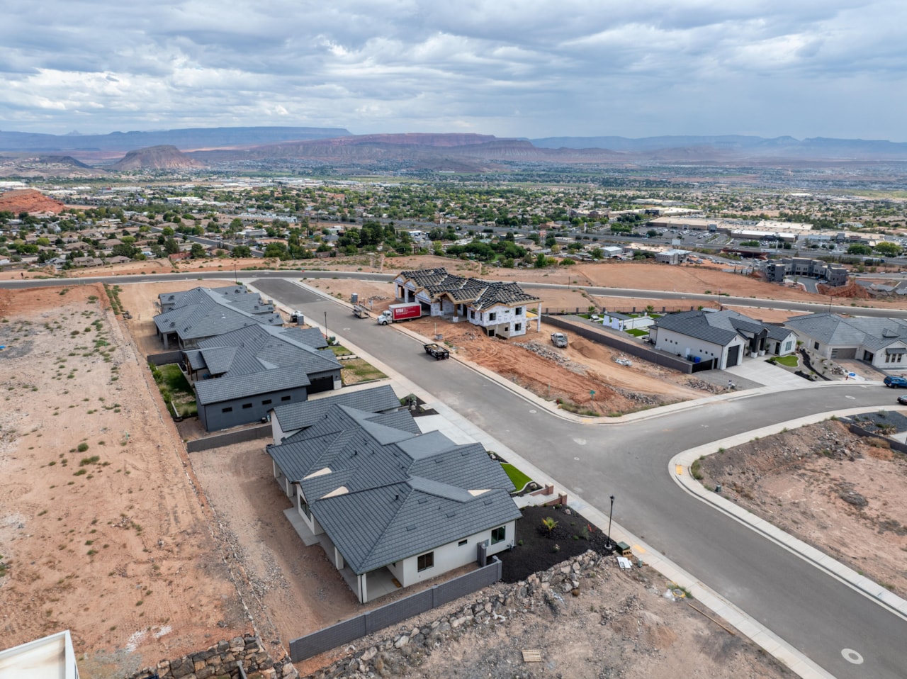 991 N Red Rock RD St George, UT 84770 home for sale, MLS#25-265771 - Erika Rogers Photo 59