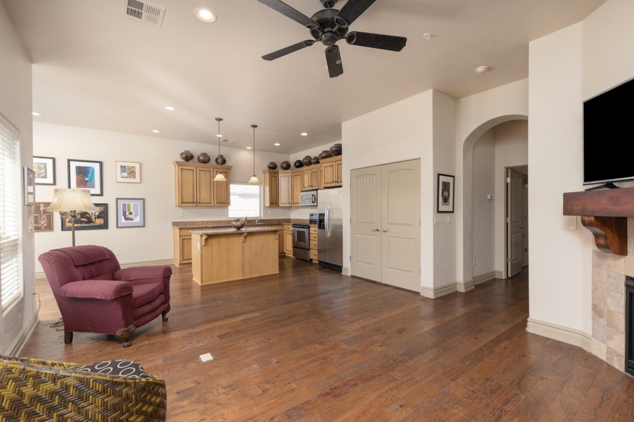 280 S Luce Del Sol #316 St George, UT 84770 condo for sale, MLS#25-261503 - Erika Rogers Photo 12