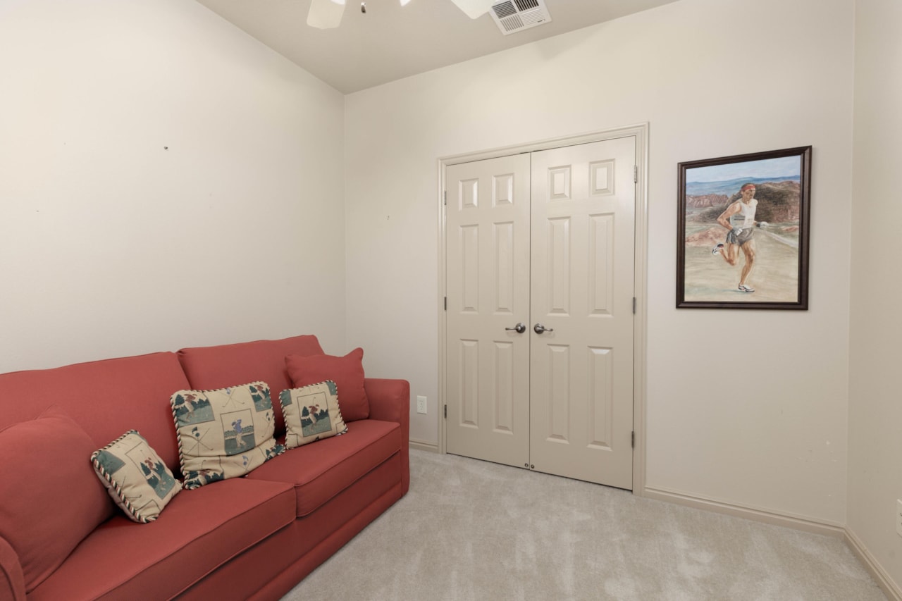 1806 N Dixie Downs RD #27 St George, UT 84770 home for sale, MLS#25-265572 - Erika Rogers Photo 7