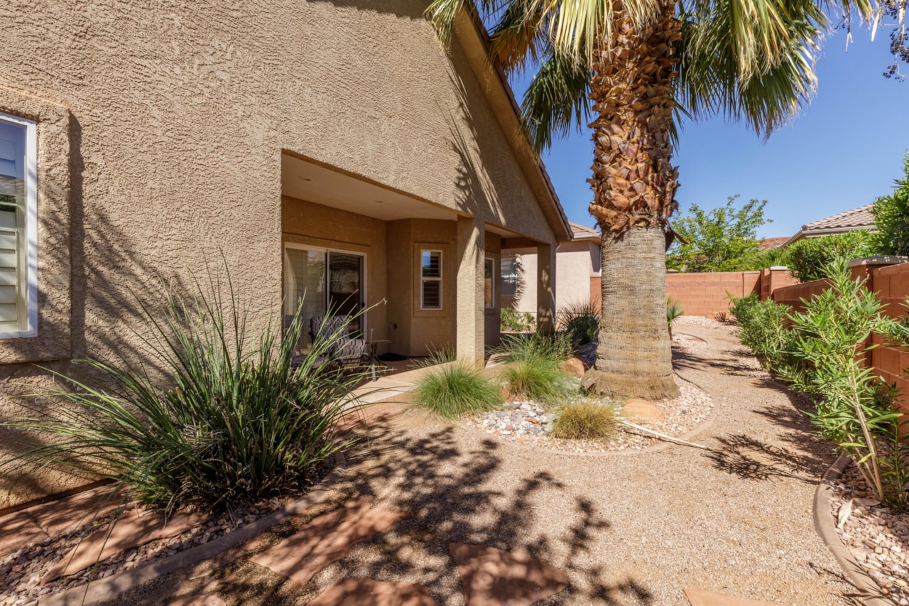 1806 N Dixie Downs RD #27 St George, UT 84770 home for sale, MLS#25-265572 - Erika Rogers Photo 30