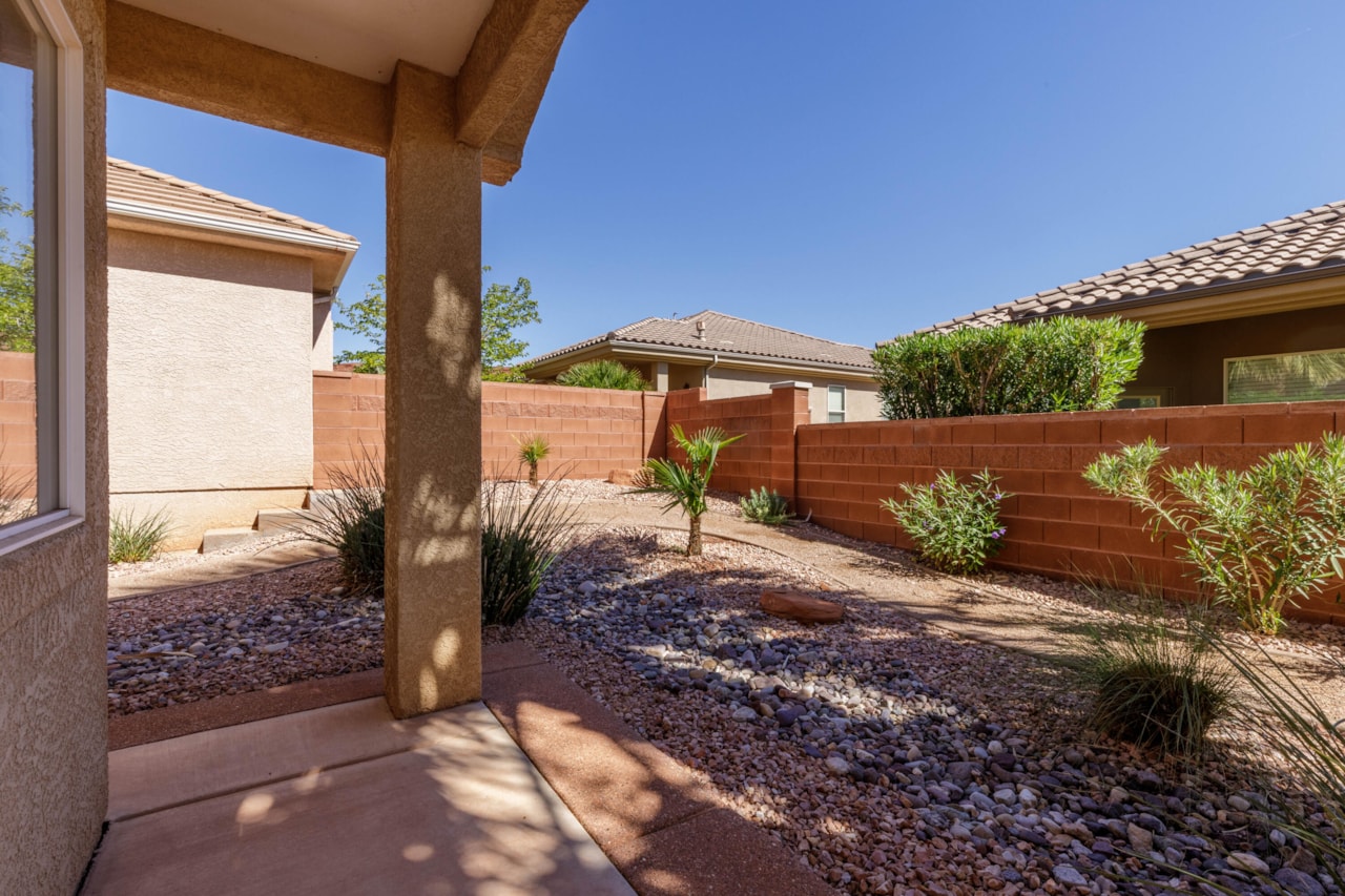 1806 N Dixie Downs RD #27 St George, UT 84770 home for sale, MLS#25-265572 - Erika Rogers Photo 31