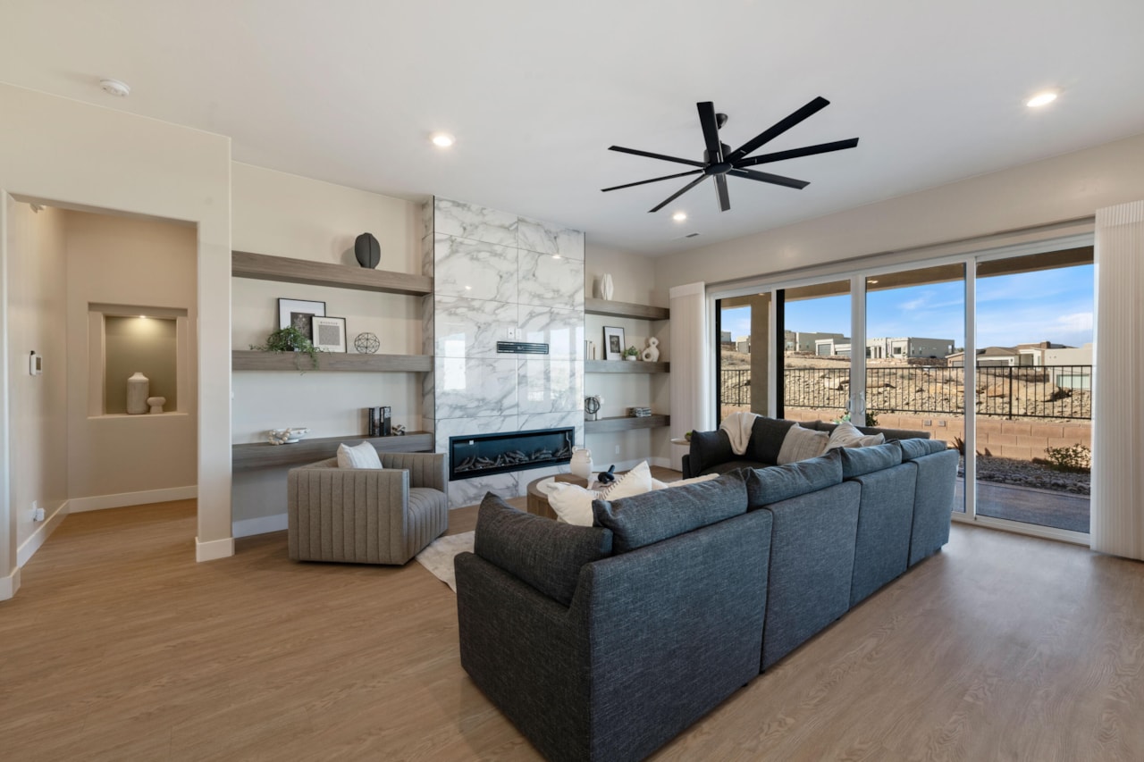 534 S Cecita Way St George, UT 84770 home for sale, MLS#25-266853 - Erika Rogers Photo 9