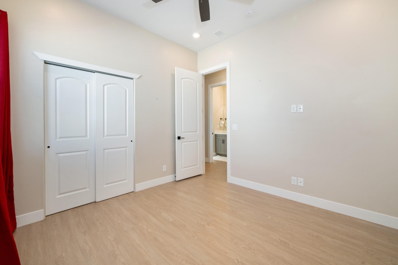 534 S Cecita Way St George, UT 84770 home for sale, MLS#25-266853 - Erika Rogers Photo 23