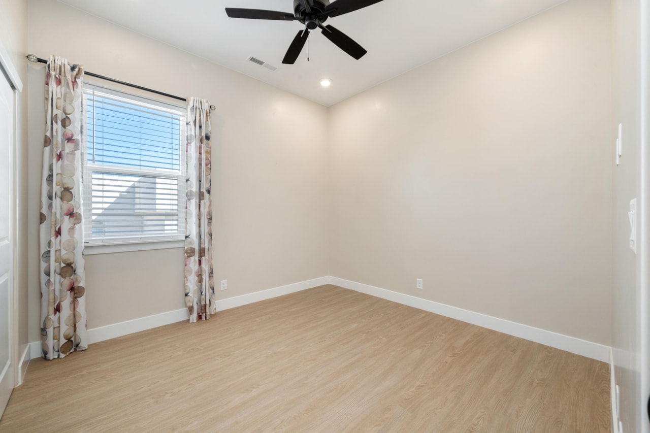 534 S Cecita Way St George, UT 84770 home for sale, MLS#25-266853 - Erika Rogers Photo 24