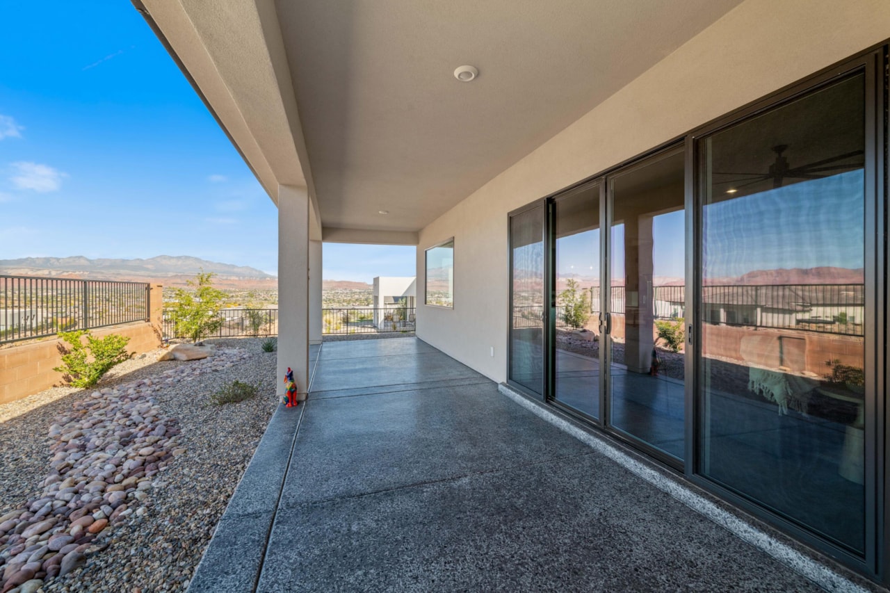 534 S Cecita Way St George, UT 84770 home for sale, MLS#25-266853 - Erika Rogers Photo 32