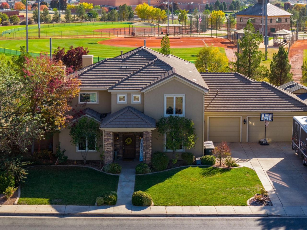 2442 E Mountain Ledge St George, UT 84790 home for sale, MLS#25-265250 - Erika Rogers Photo 2