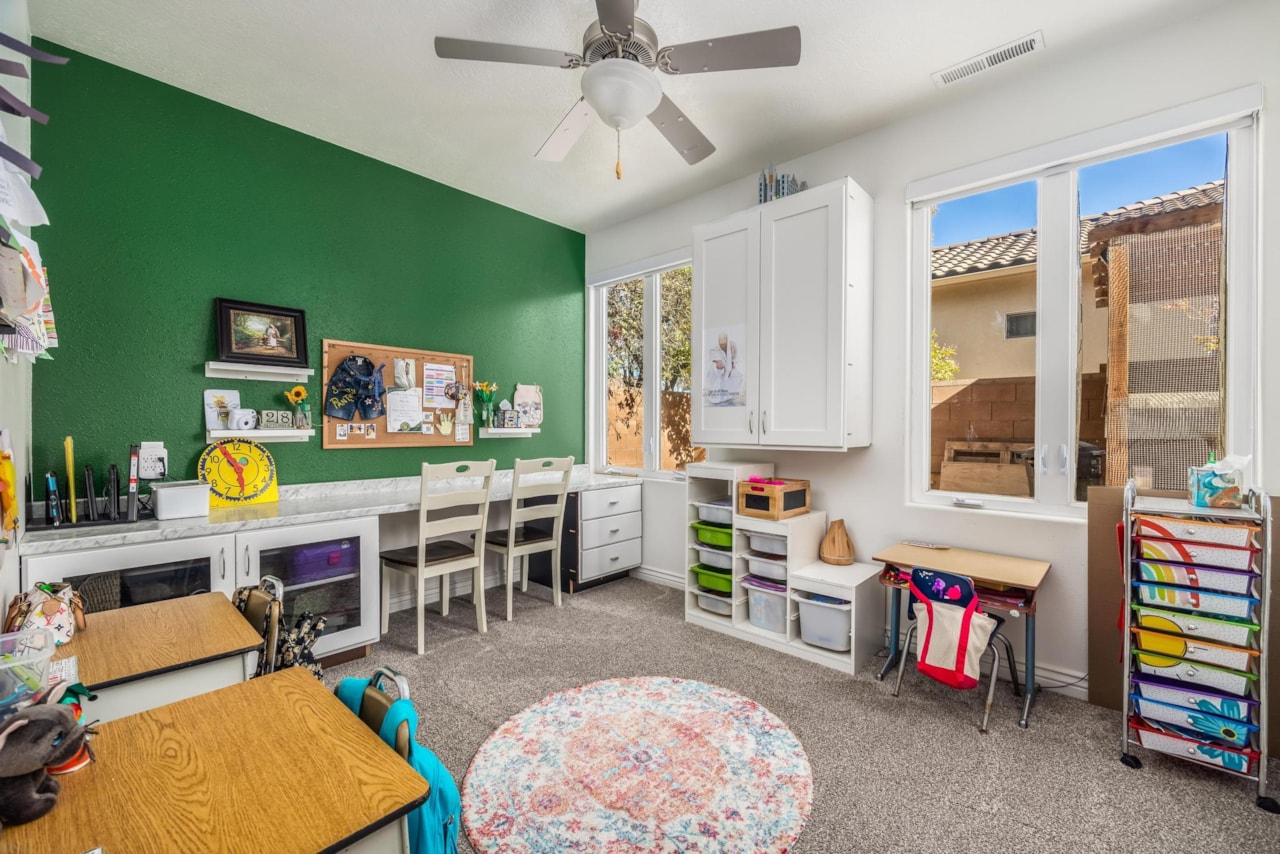 2442 E Mountain Ledge St George, UT 84790 home for sale, MLS#25-265250 - Erika Rogers Photo 16