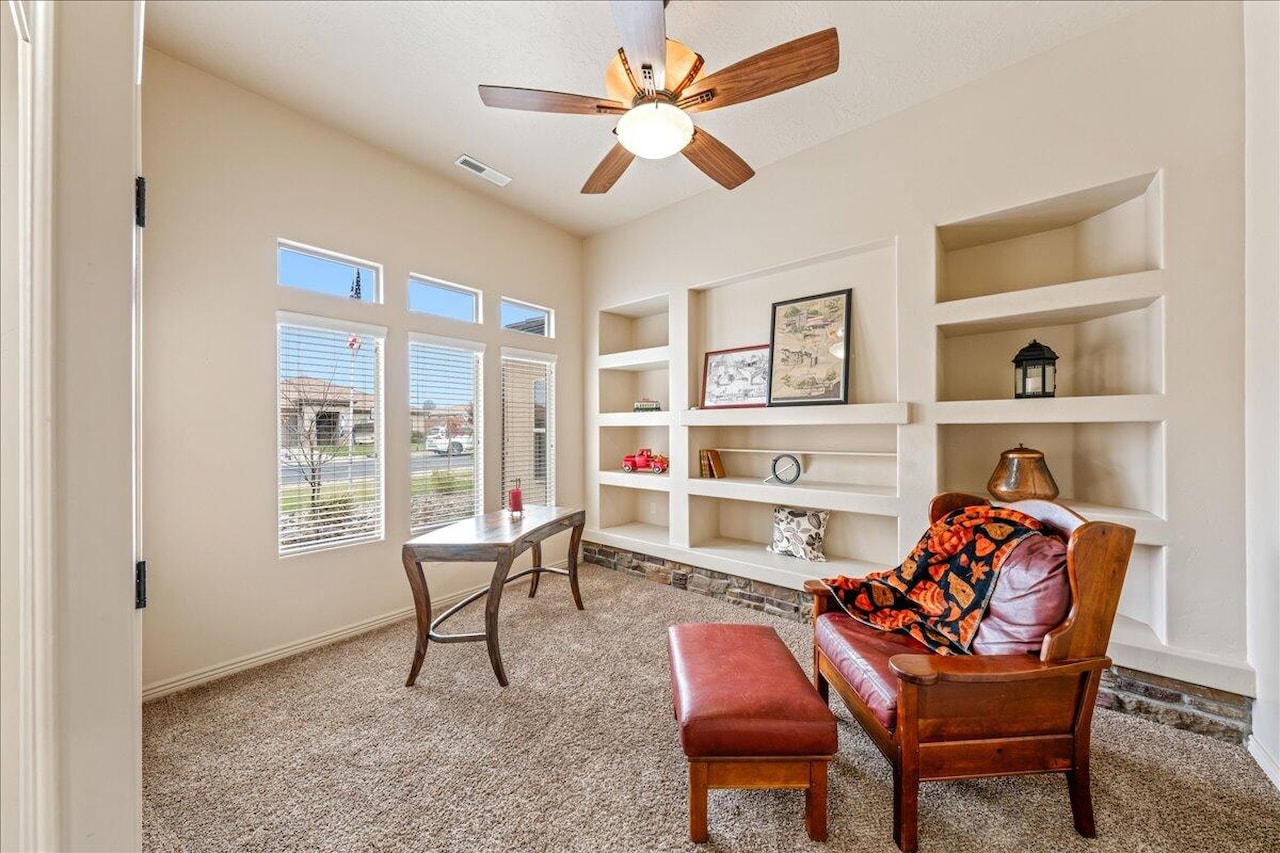 2866 E Carmine DR St George, UT 84790 home for sale, MLS#25-266829 - Erika Rogers Photo 7