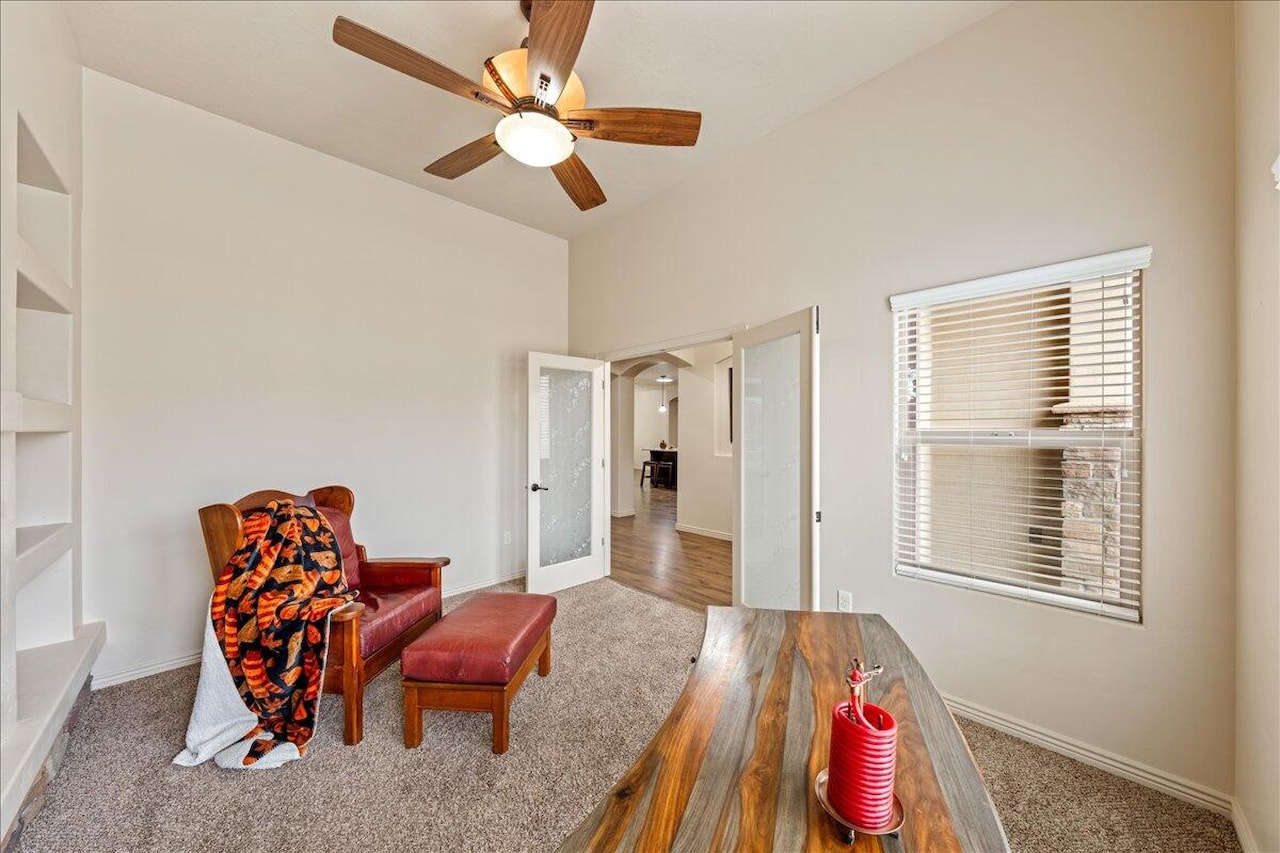 2866 E Carmine DR St George, UT 84790 home for sale, MLS#25-266829 - Erika Rogers Photo 8