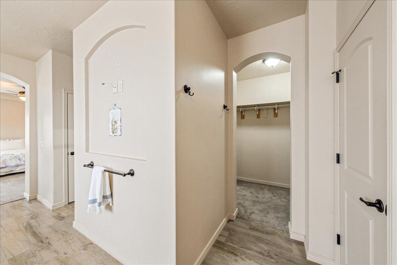 2866 E Carmine DR St George, UT 84790 home for sale, MLS#25-266829 - Erika Rogers Photo 27