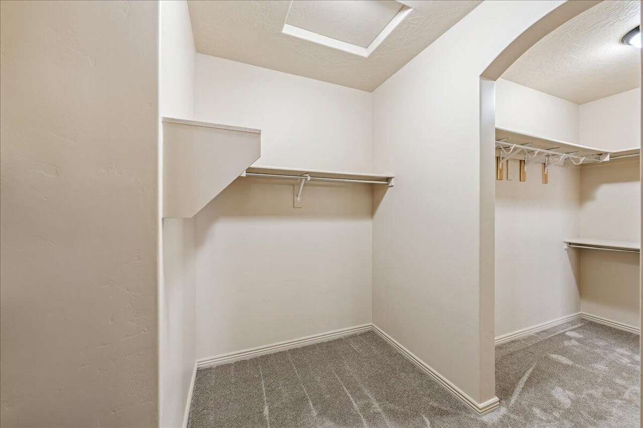 2866 E Carmine DR St George, UT 84790 home for sale, MLS#25-266829 - Erika Rogers Photo 30