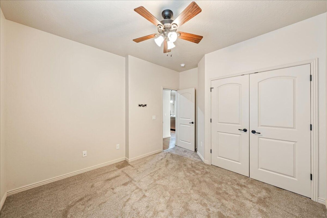 2866 E Carmine DR St George, UT 84790 home for sale, MLS#25-266829 - Erika Rogers Photo 42