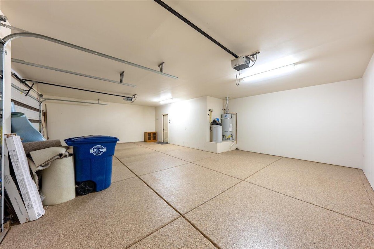 2866 E Carmine DR St George, UT 84790 home for sale, MLS#25-266829 - Erika Rogers Photo 47