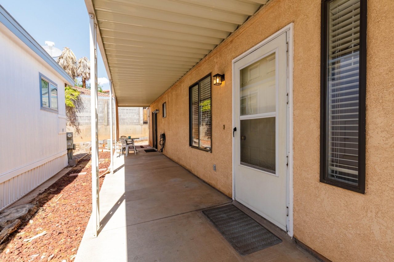 1225 N Dixie Downs RD #16 St George, UT 84770 home for sale, MLS#25-264141 - Erika Rogers Photo 4