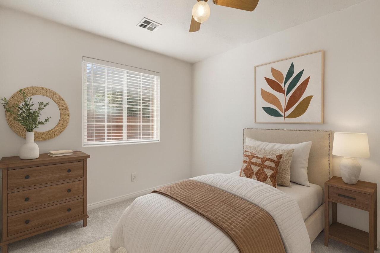 1305 N Royal CIR St George, UT 84770 home for sale, MLS#25-266846 - Erika Rogers Photo 25