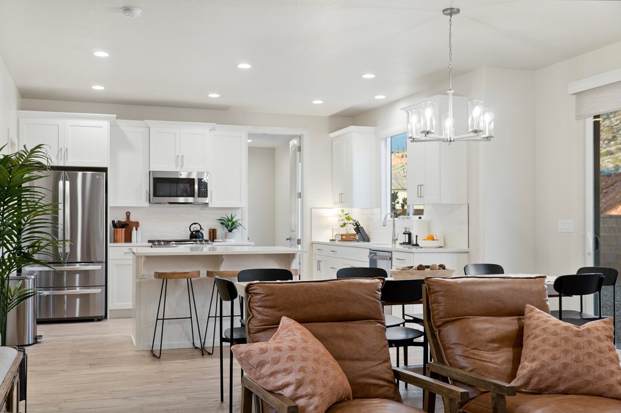 1426 N Rustico DR Washington, UT 84780 home for sale, MLS#25-266864 - Erika Rogers Photo 4