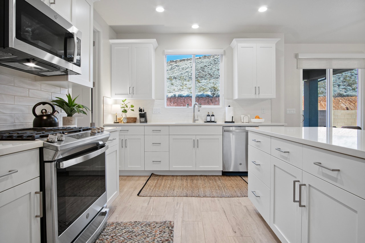 1426 N Rustico DR Washington, UT 84780 home for sale, MLS#25-266864 - Erika Rogers Photo 7