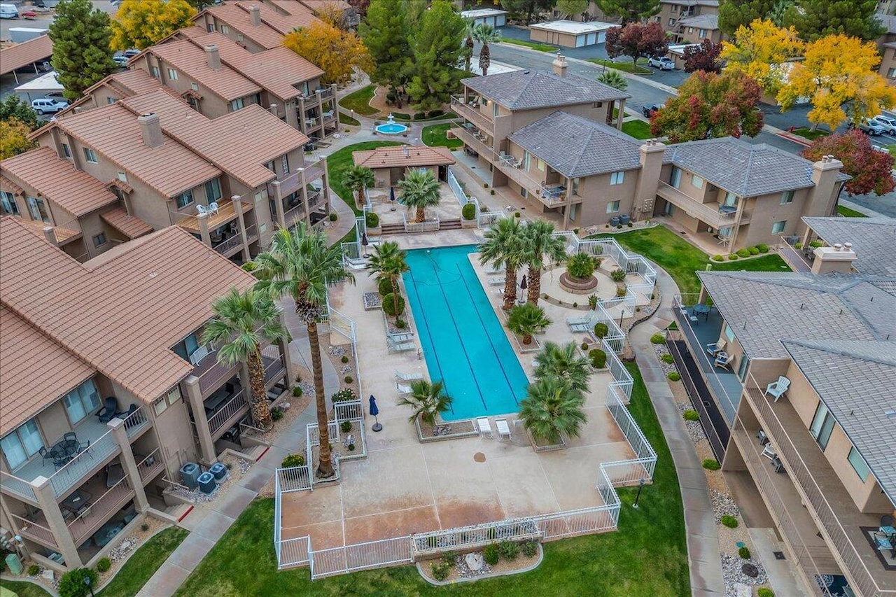 860 S Village RD #X5 St George, UT 84770 condo for sale, MLS#25-266866 - Erika Rogers Photo 19