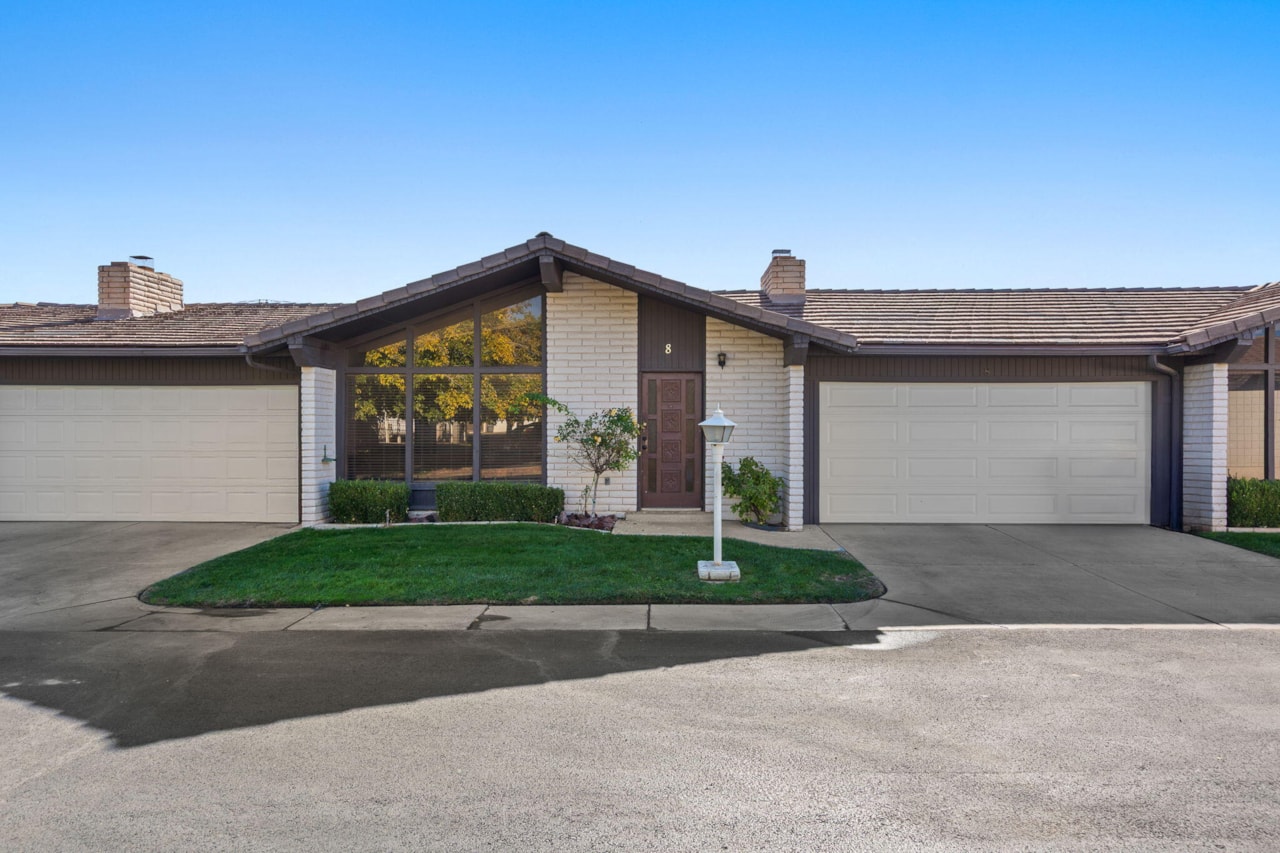 55 E 700 S #8 St George, UT 84770 home for sale, MLS#25-266873 - Erika Rogers