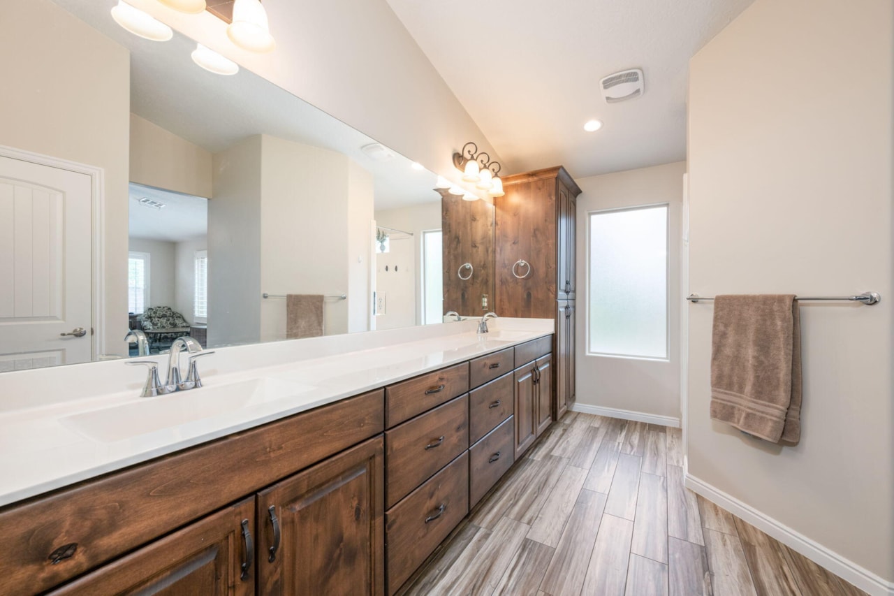 4047 S 890  E Washington, UT 84780 home for sale, MLS#25-266874 - Erika Rogers Photo 12