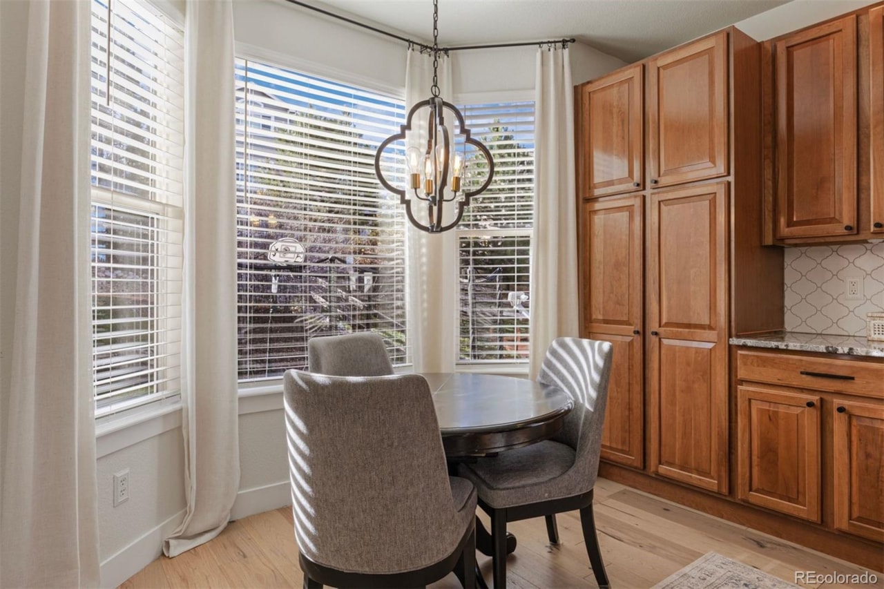 6798 Serena Ave Castle Pine North This beautifully updated 5 bedroom | 4 bathroom Castle Pines home blends modern luxury with... Castle Pines Douglas CO 80108 8512916 home for sale $950,000 8512916 Photo 11