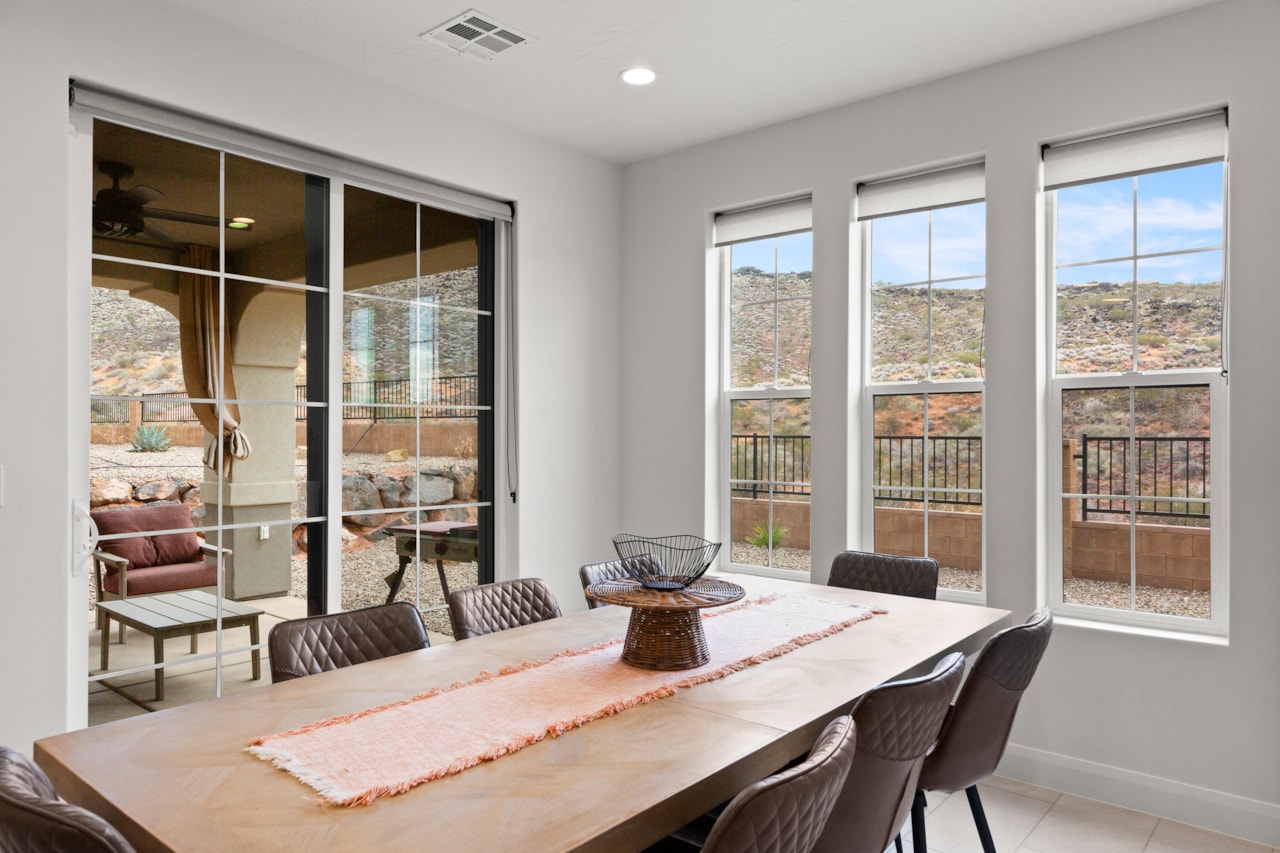 2388 E Cascada Way Washington, UT 84780 home for sale, MLS#25-266878 - Erika Rogers Photo 8