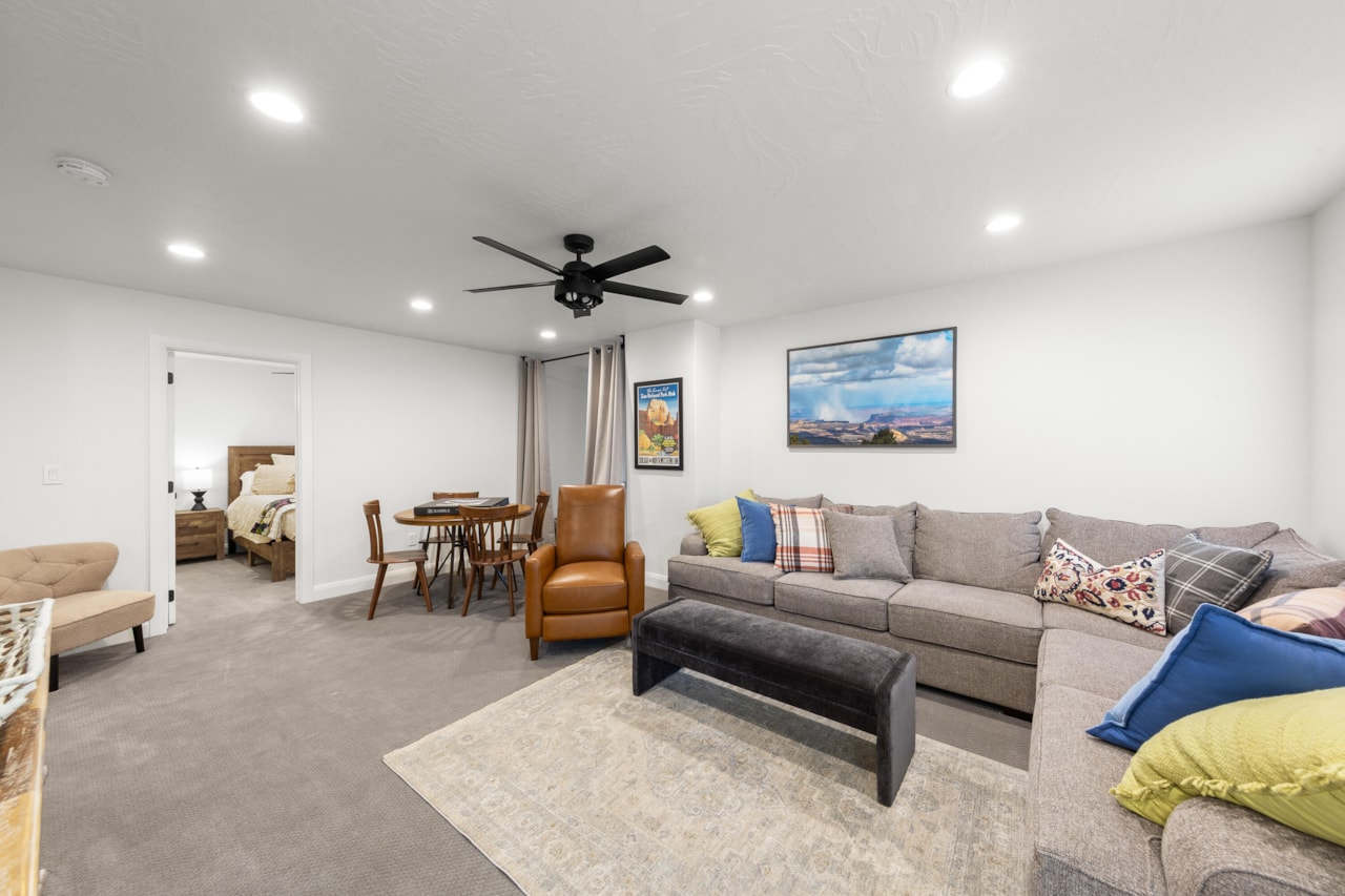 2388 E Cascada Way Washington, UT 84780 home for sale, MLS#25-266878 - Erika Rogers Photo 15