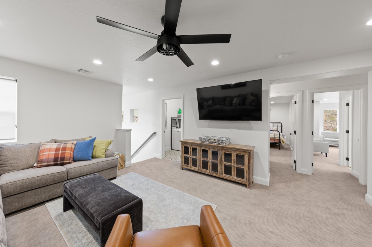 2388 E Cascada Way Washington, UT 84780 home for sale, MLS#25-266878 - Erika Rogers Photo 17