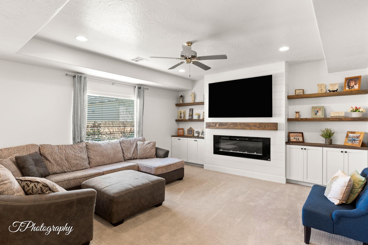 3313 E Maple Mountain St George, UT 84790 home for sale, MLS#25-259569 - Erika Rogers Photo 5