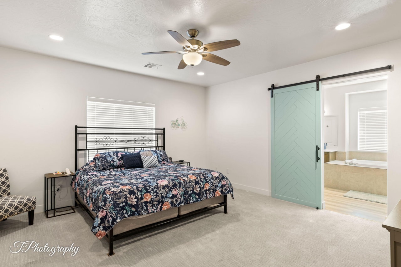 3313 E Maple Mountain St George, UT 84790 home for sale, MLS#25-259569 - Erika Rogers Photo 14