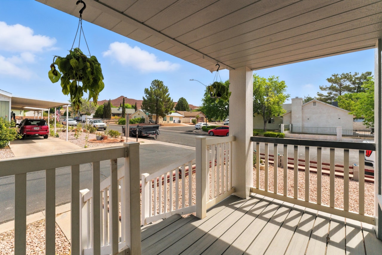 1450 N Dixie Downs RD #128 St George, UT 84770 home for sale, MLS#25-263140 - Erika Rogers Photo 5