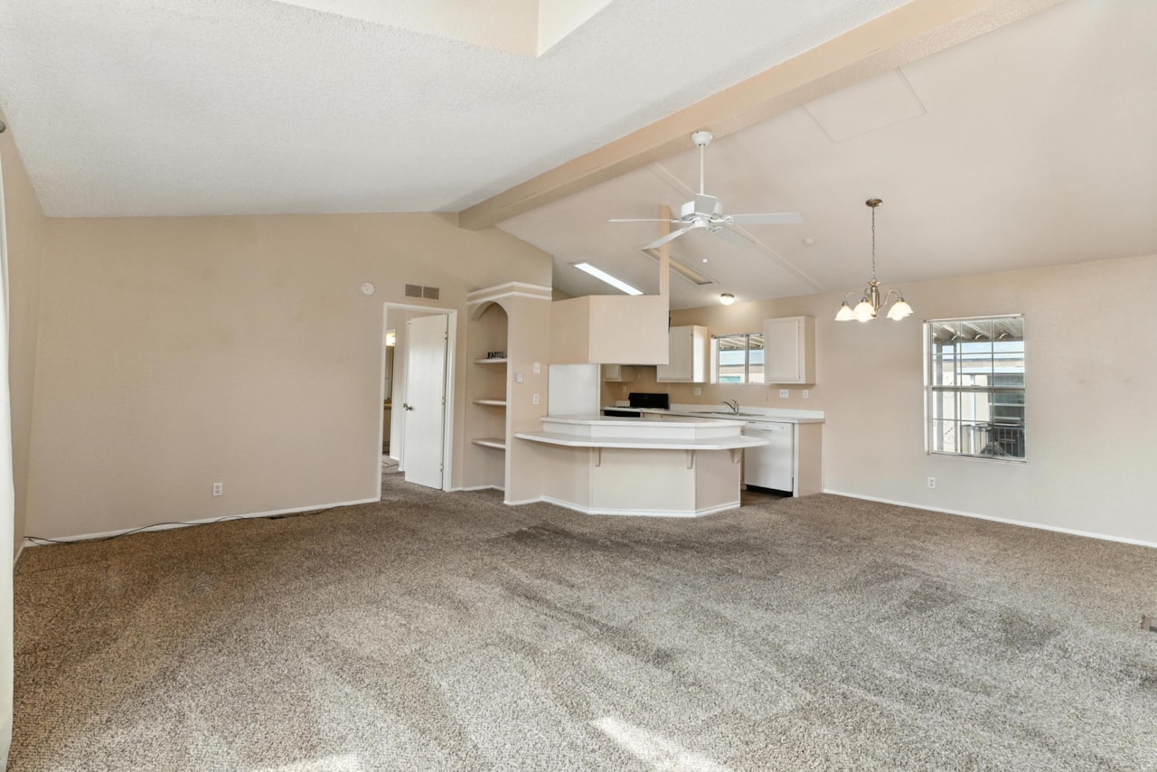 1450 N Dixie Downs RD #128 St George, UT 84770 home for sale, MLS#25-263140 - Erika Rogers Photo 8