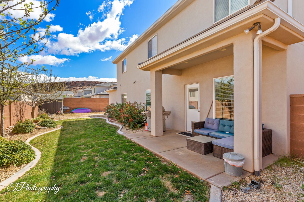 3313 E Maple Mountain St George, UT 84790 home for sale, MLS#25-259569 - Erika Rogers Photo 31