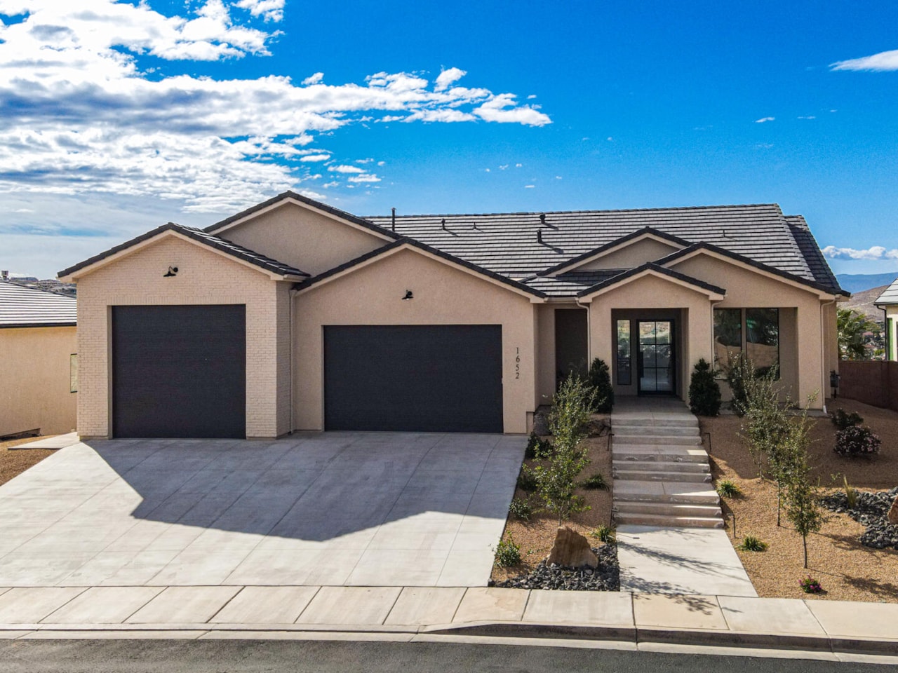 1652 E Howard LN St George, UT 84790 home for sale, MLS#25-266247 - Erika Rogers Photo 5