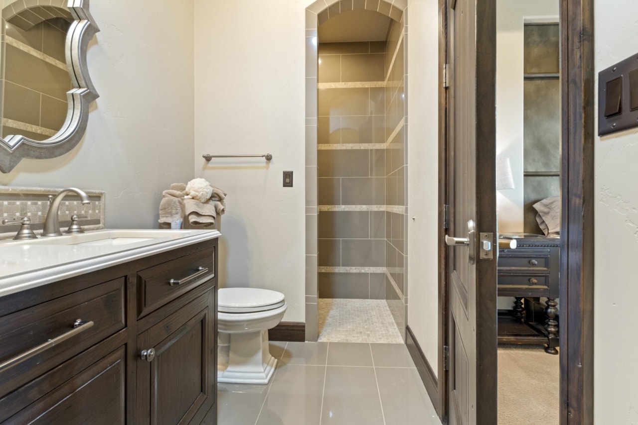 2596 E Flint ST St George, UT 84790 home for sale, MLS#24-253884 - Erika Rogers Photo 23