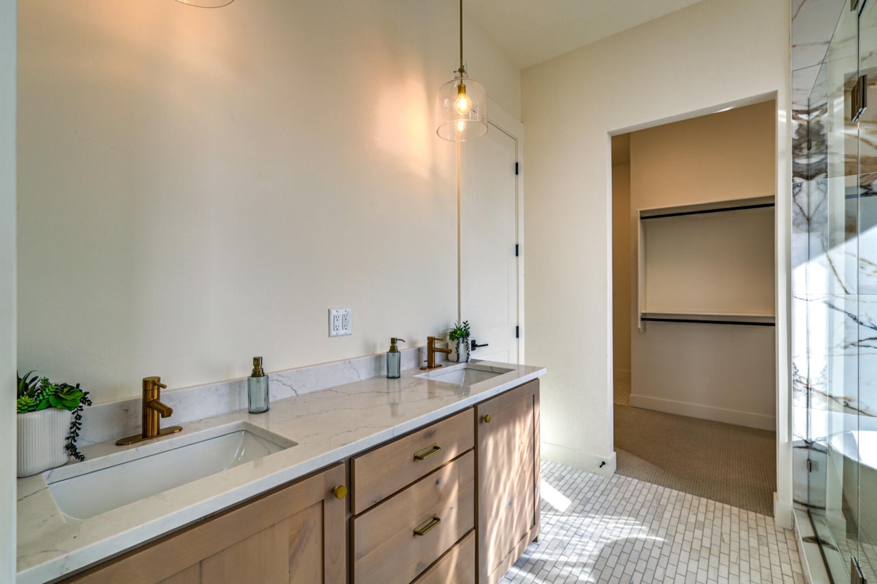 1652 E Howard LN St George, UT 84790 home for sale, MLS#25-266247 - Erika Rogers Photo 27