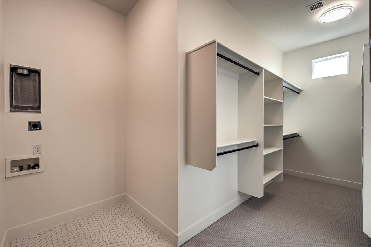 1652 E Howard LN St George, UT 84790 home for sale, MLS#25-266247 - Erika Rogers Photo 30