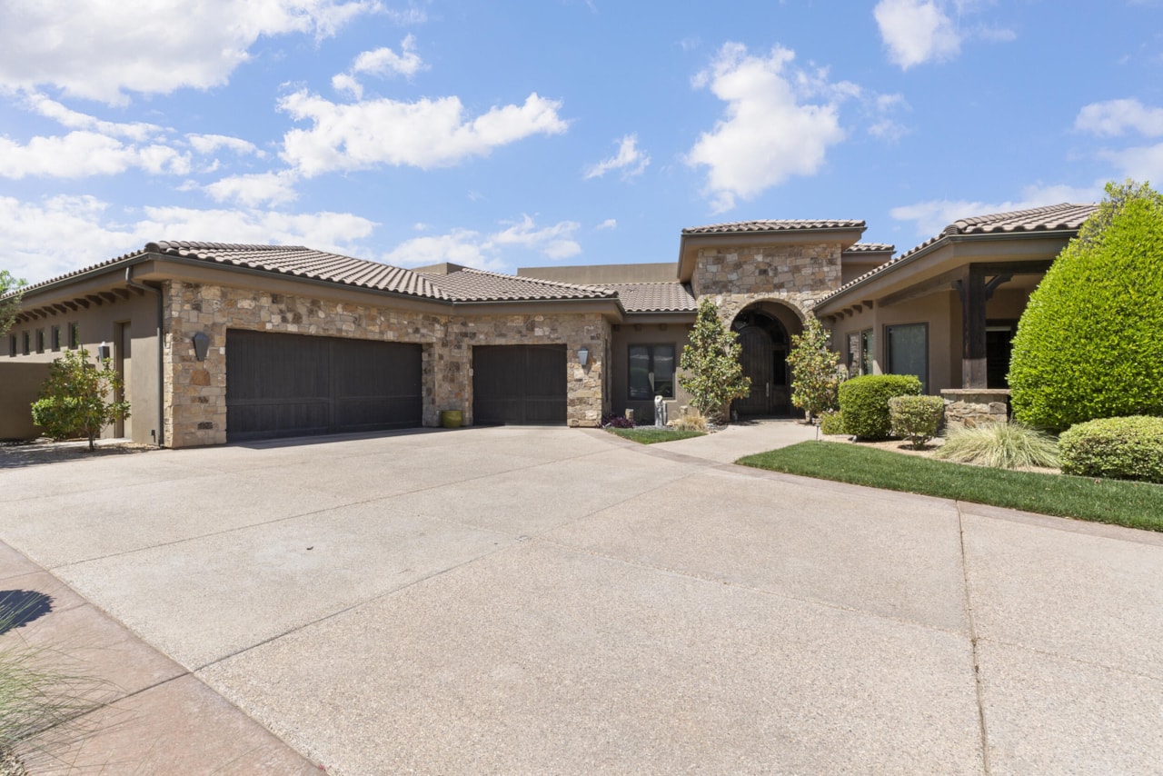 2596 E Flint ST St George, UT 84790 home for sale, MLS#24-253884 - Erika Rogers Photo 72