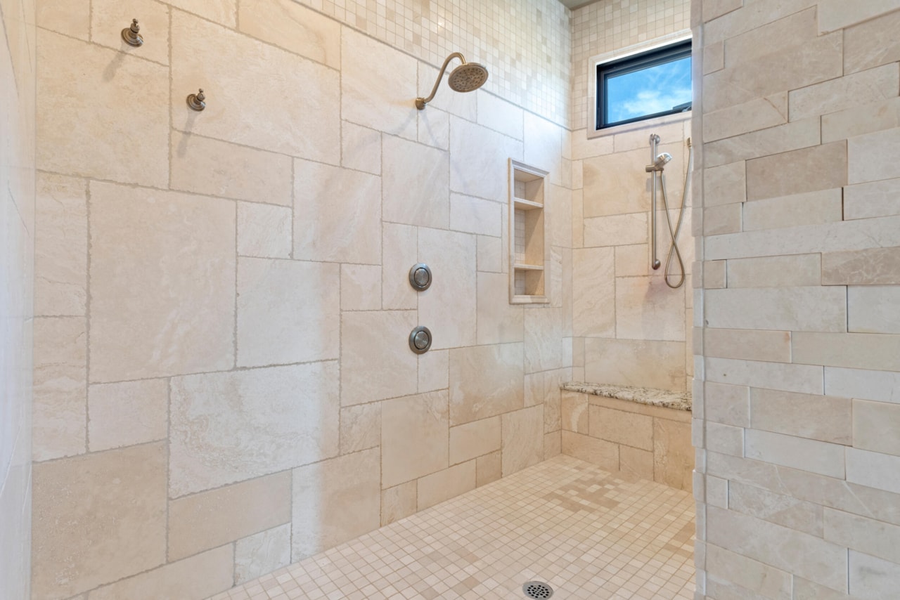 2596 E Flint ST St George, UT 84790 home for sale, MLS#24-253884 - Erika Rogers Photo 19