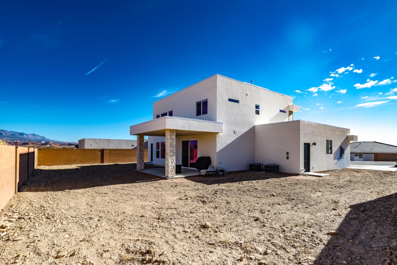 690 S Alcantara CIR St George, UT 84770 home for sale, MLS#25-266438 - Erika Rogers Photo 33