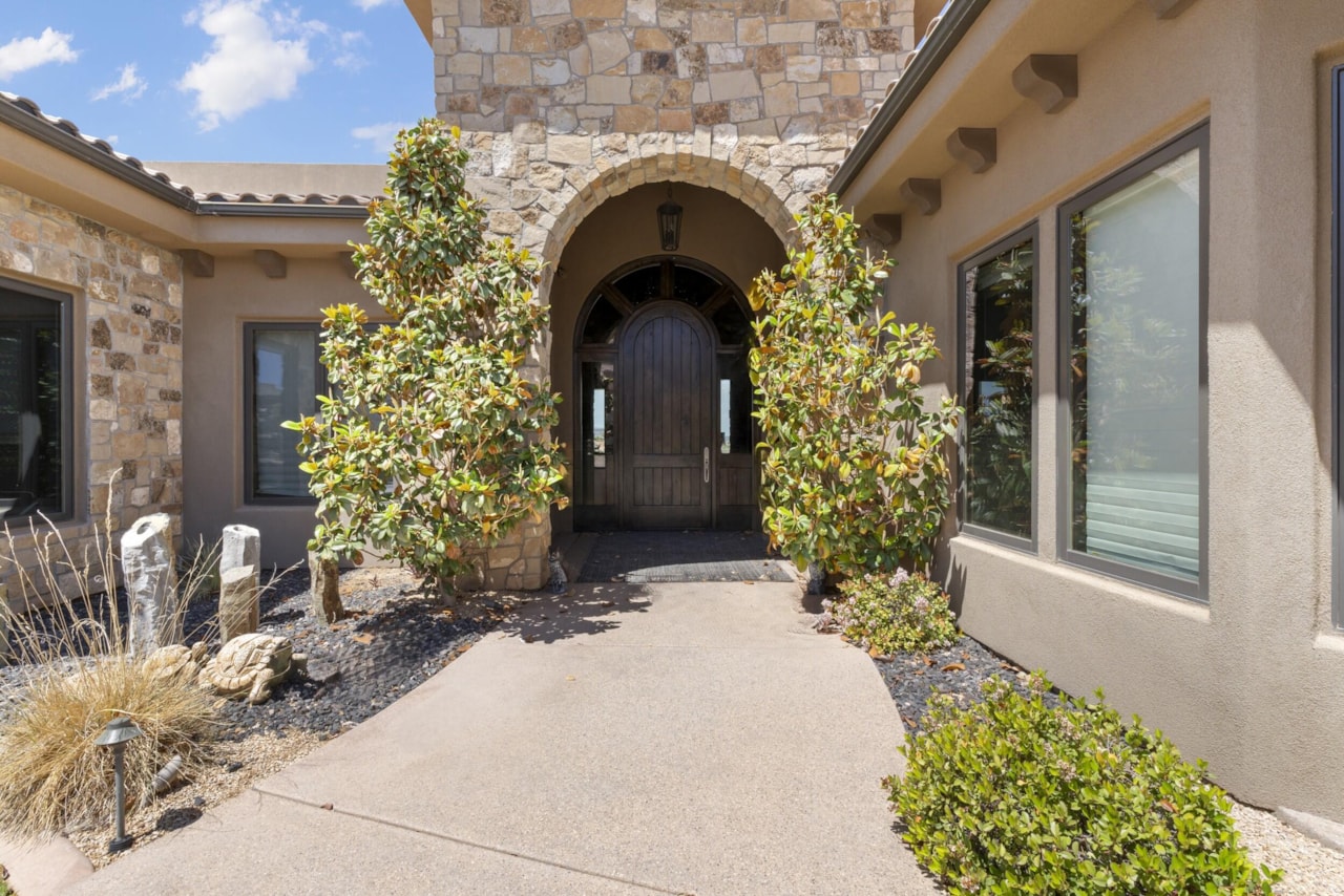 2596 E Flint ST St George, UT 84790 home for sale, MLS#24-253884 - Erika Rogers Photo 3