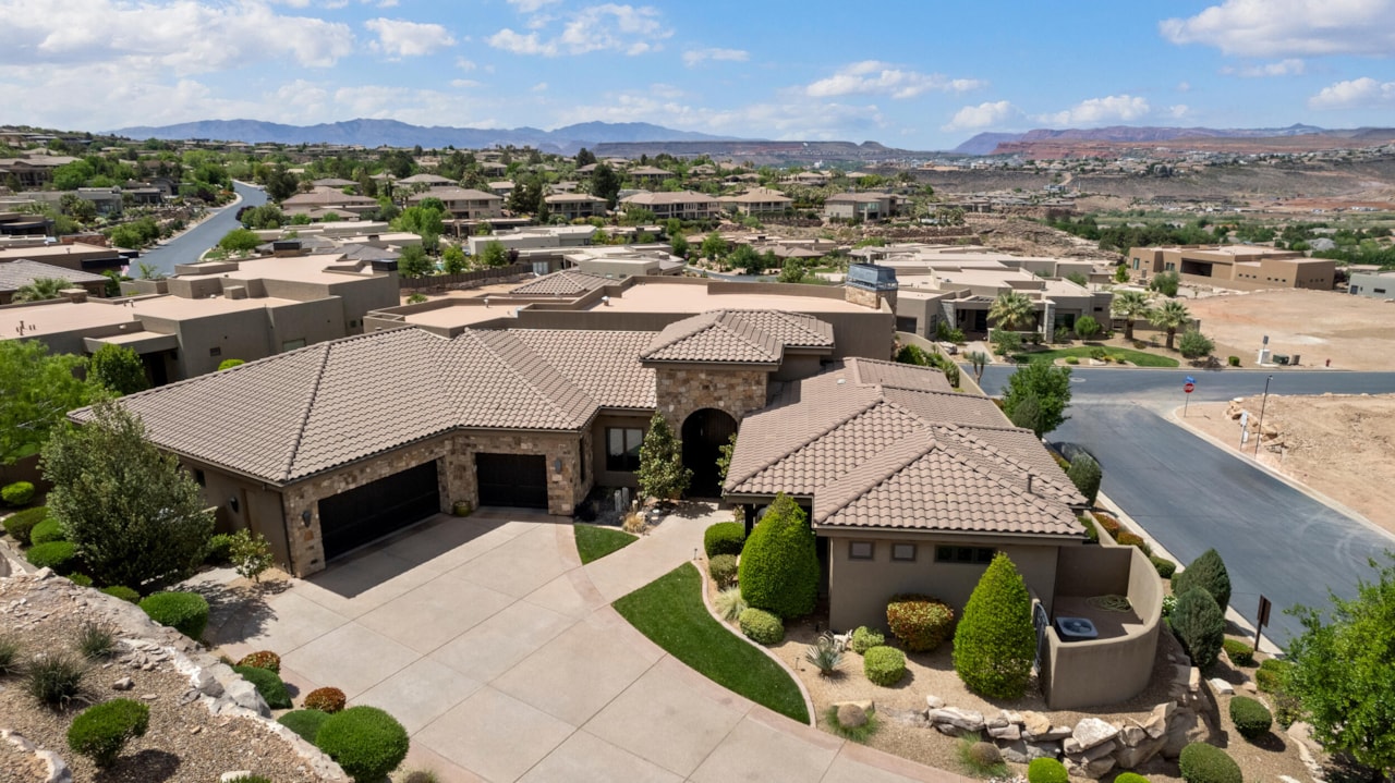 2596 E Flint ST St George, UT 84790 home for sale, MLS#24-253884 - Erika Rogers Photo 69